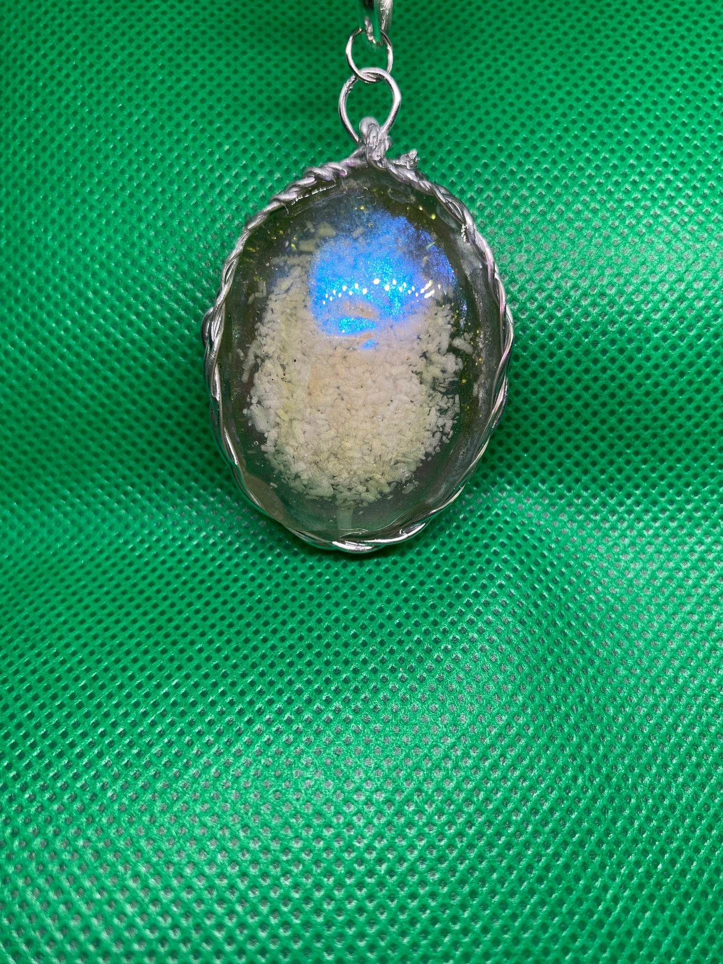 Double wrapped resin pendant frosted