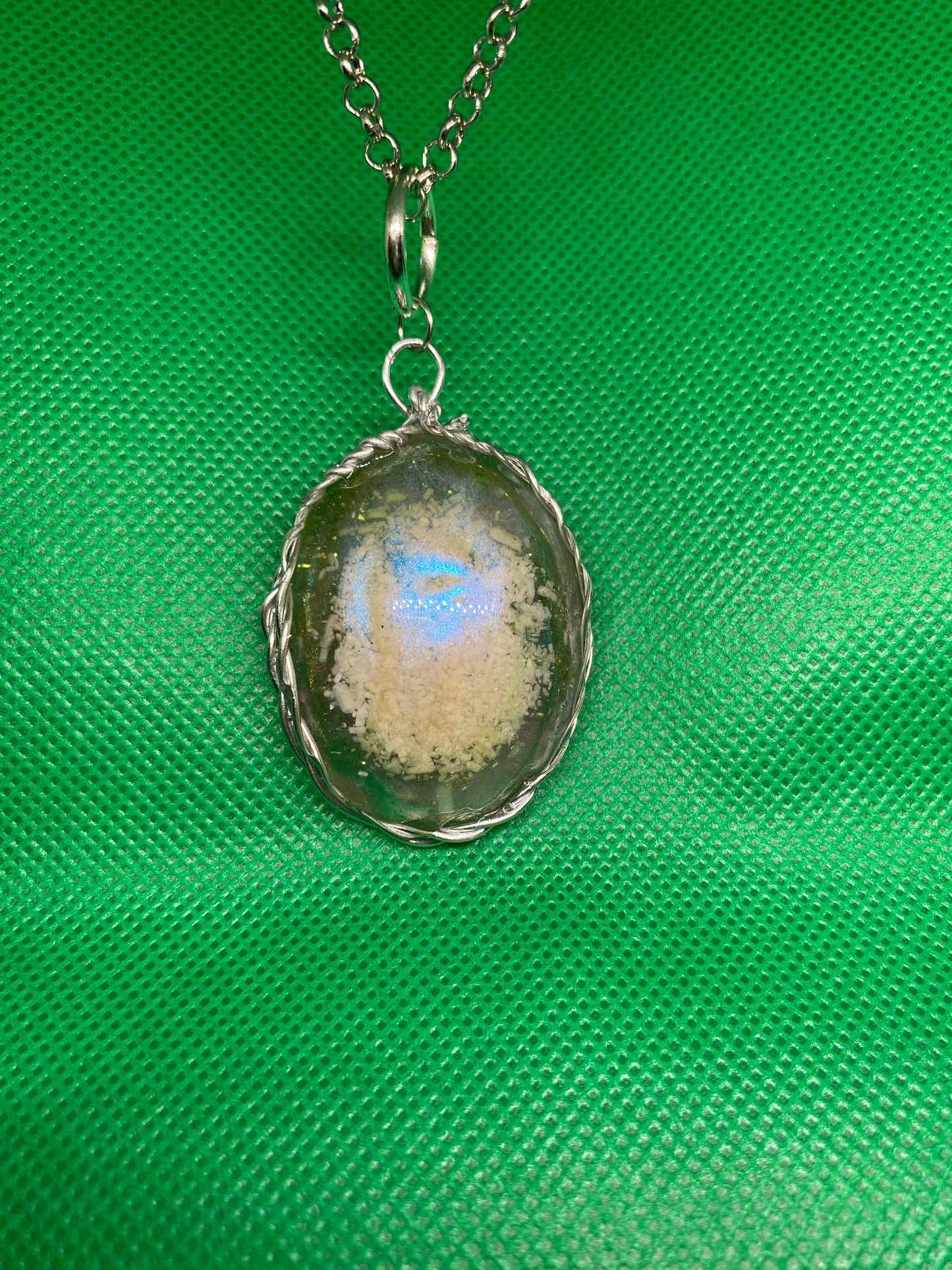 Double wrapped resin pendant frosted