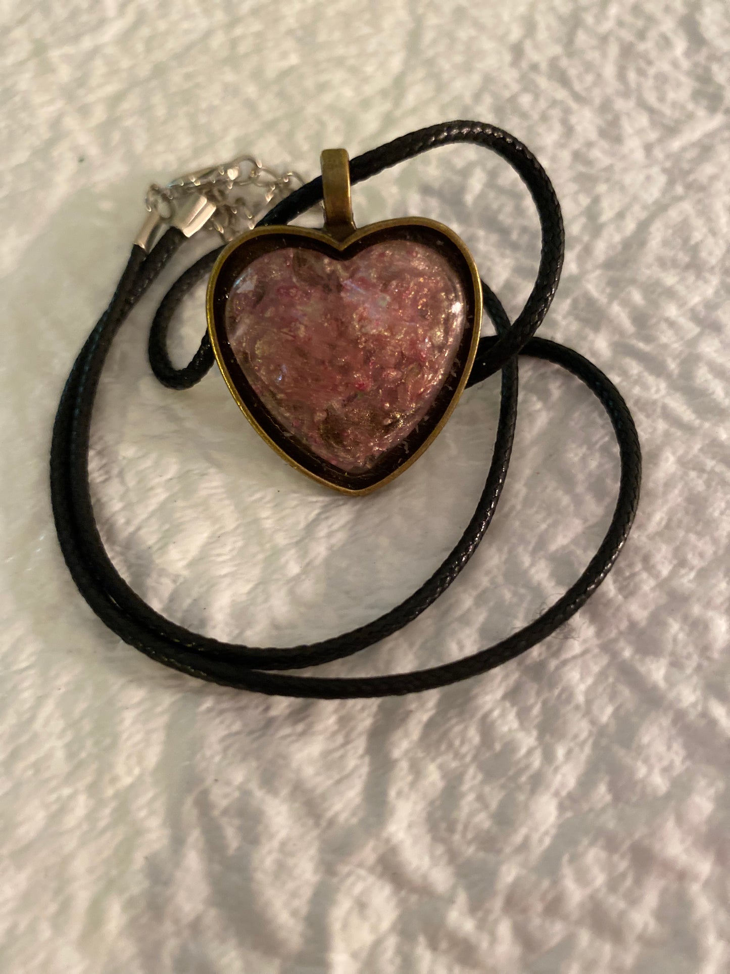 Pink swirl heart bezel pendant